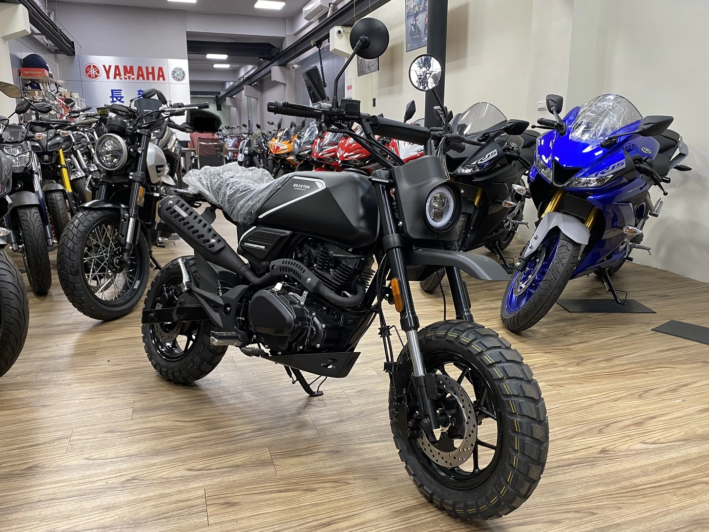 其他 BRIXTON CROSSFIRE 125XS 中古二手機車 125cc 2022款