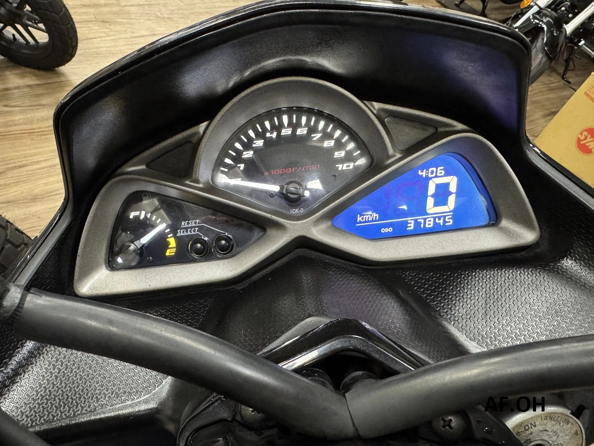 YAMAHA/山葉 S-MAX 155 2016款 車輛照片