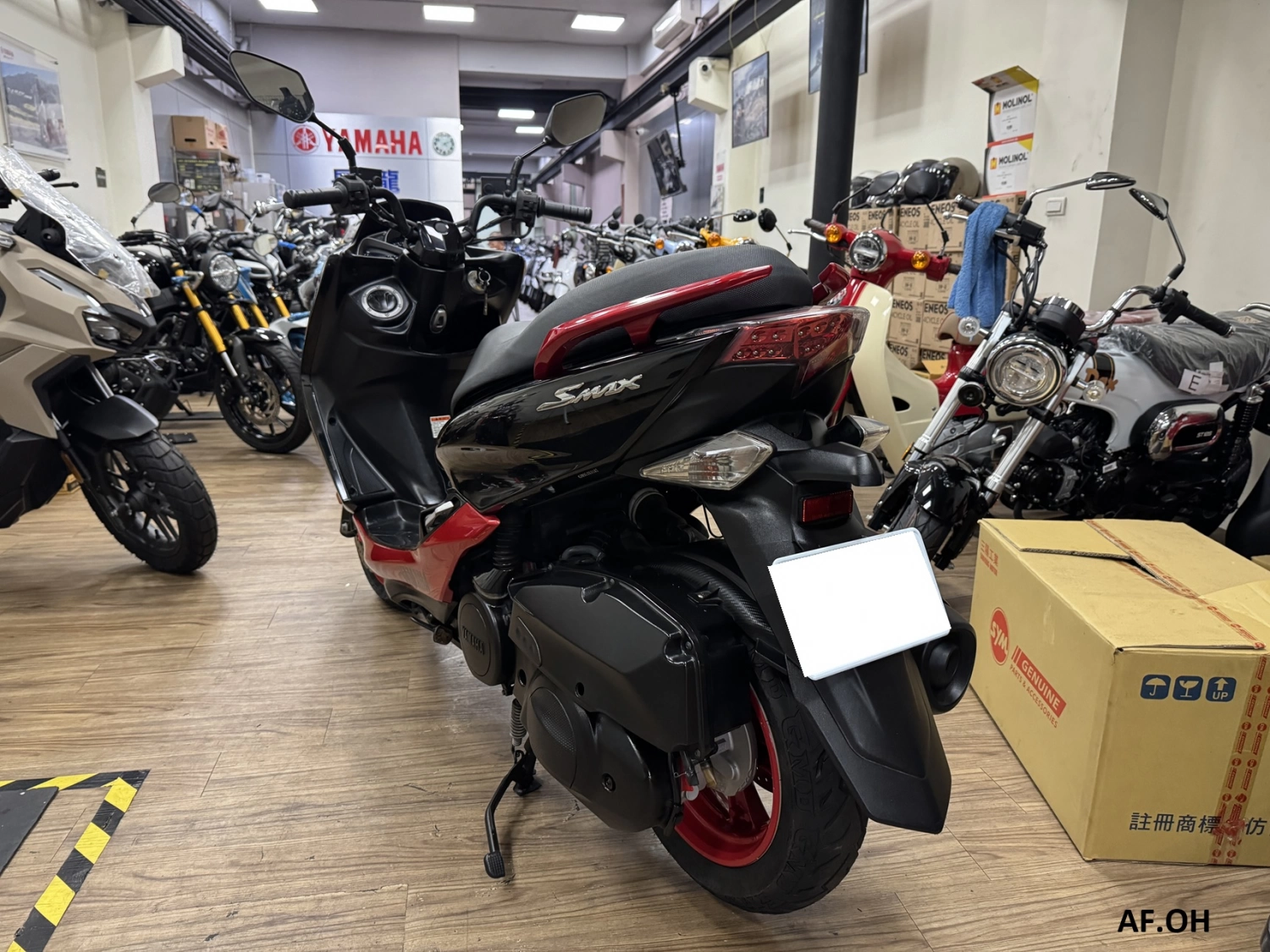 YAMAHA/山葉 S-MAX 155 2016款 車輛照片