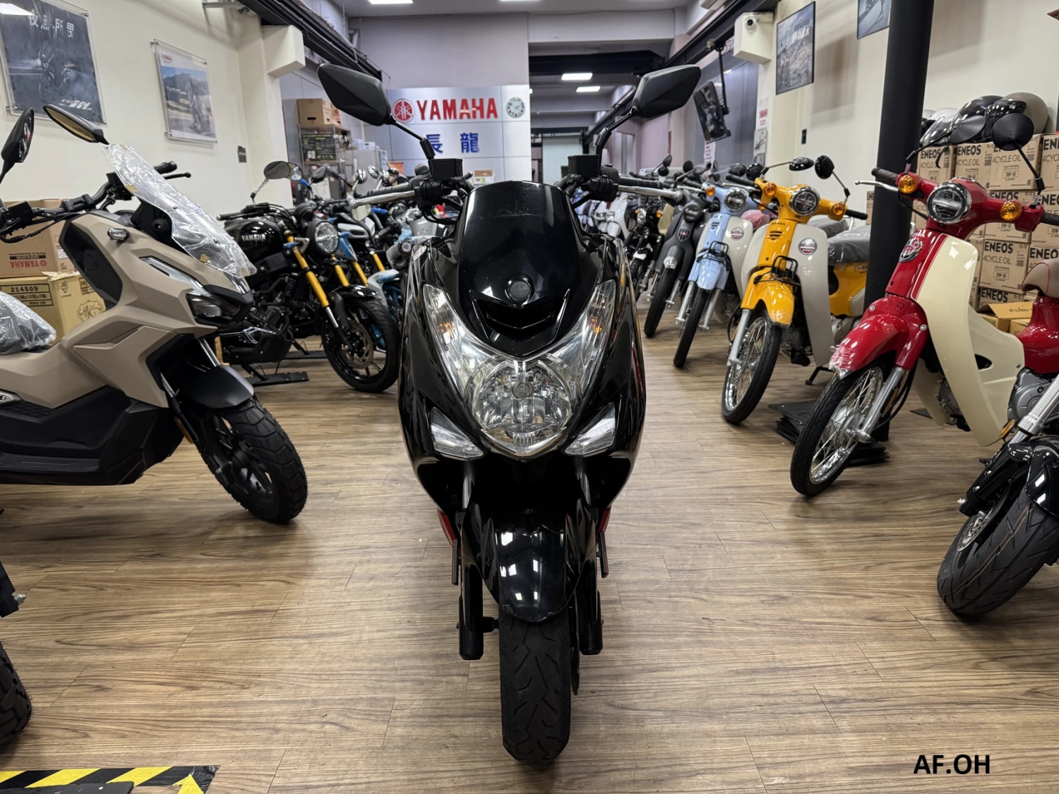 YAMAHA/山葉 S-MAX 155 2016款 車輛照片