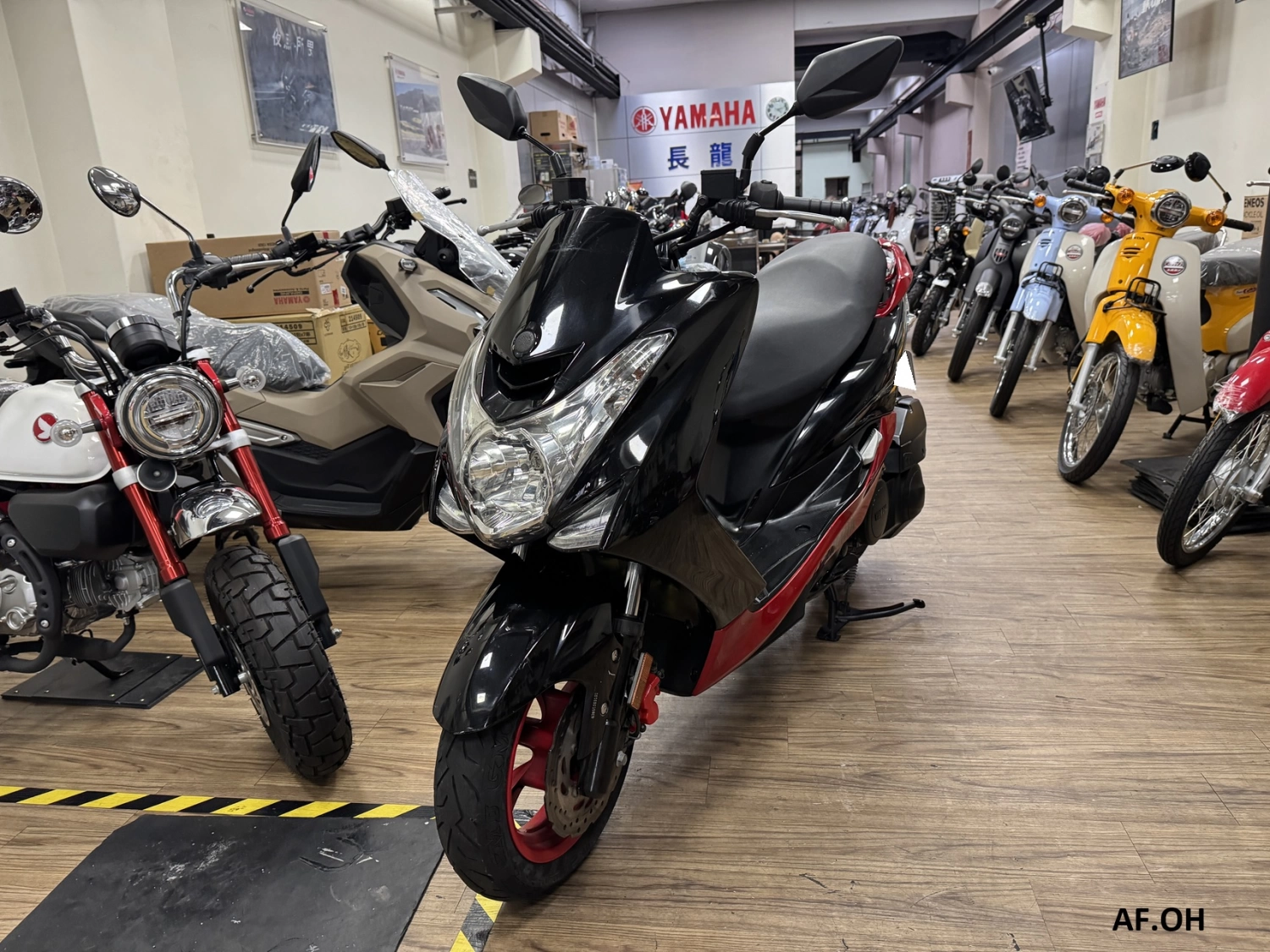 YAMAHA/山葉 S-MAX 155 2016款中古二手機車