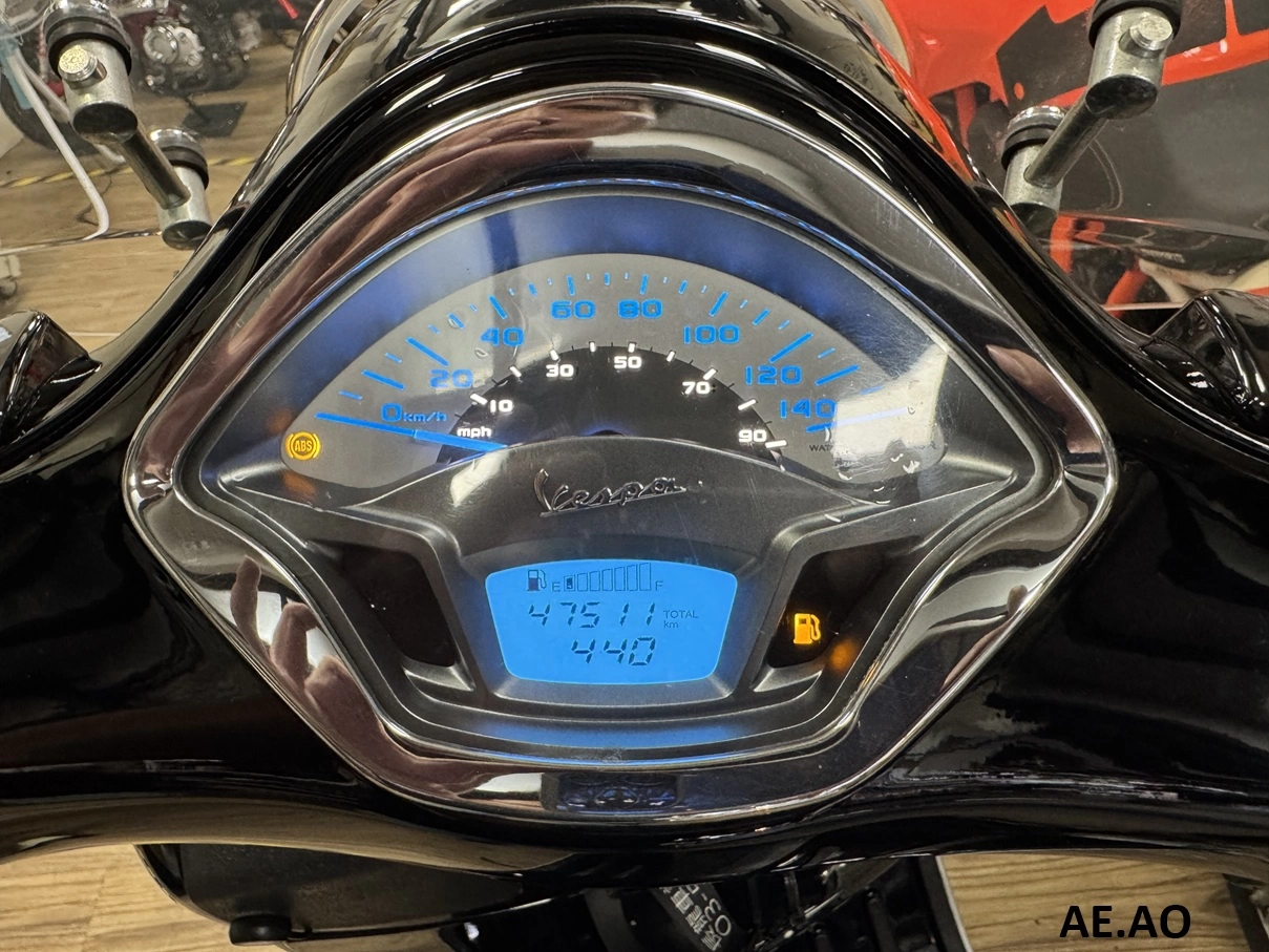 Vespa/偉士牌 GTS 300 ABS 2015款 車輛照片