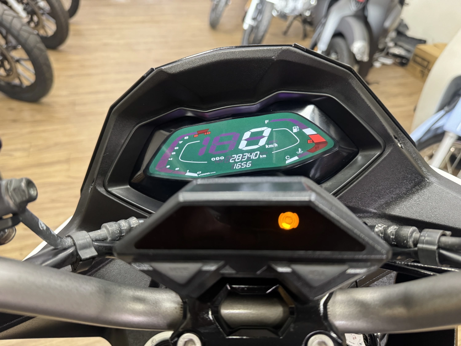 KYMCO/光陽 KRV 180 2021款 車輛照片
