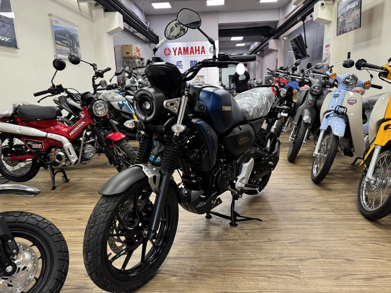 YAMAHA/山葉 FZX 150 TCS 2026款 車輛照片