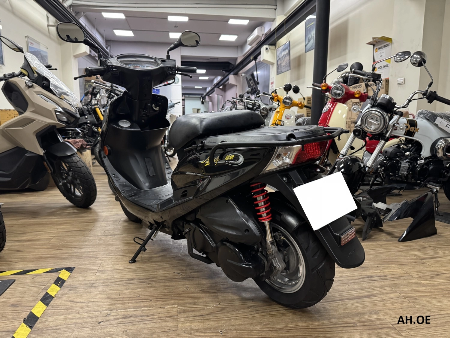 KYMCO/光陽 超級金牌150 2018款 車輛照片