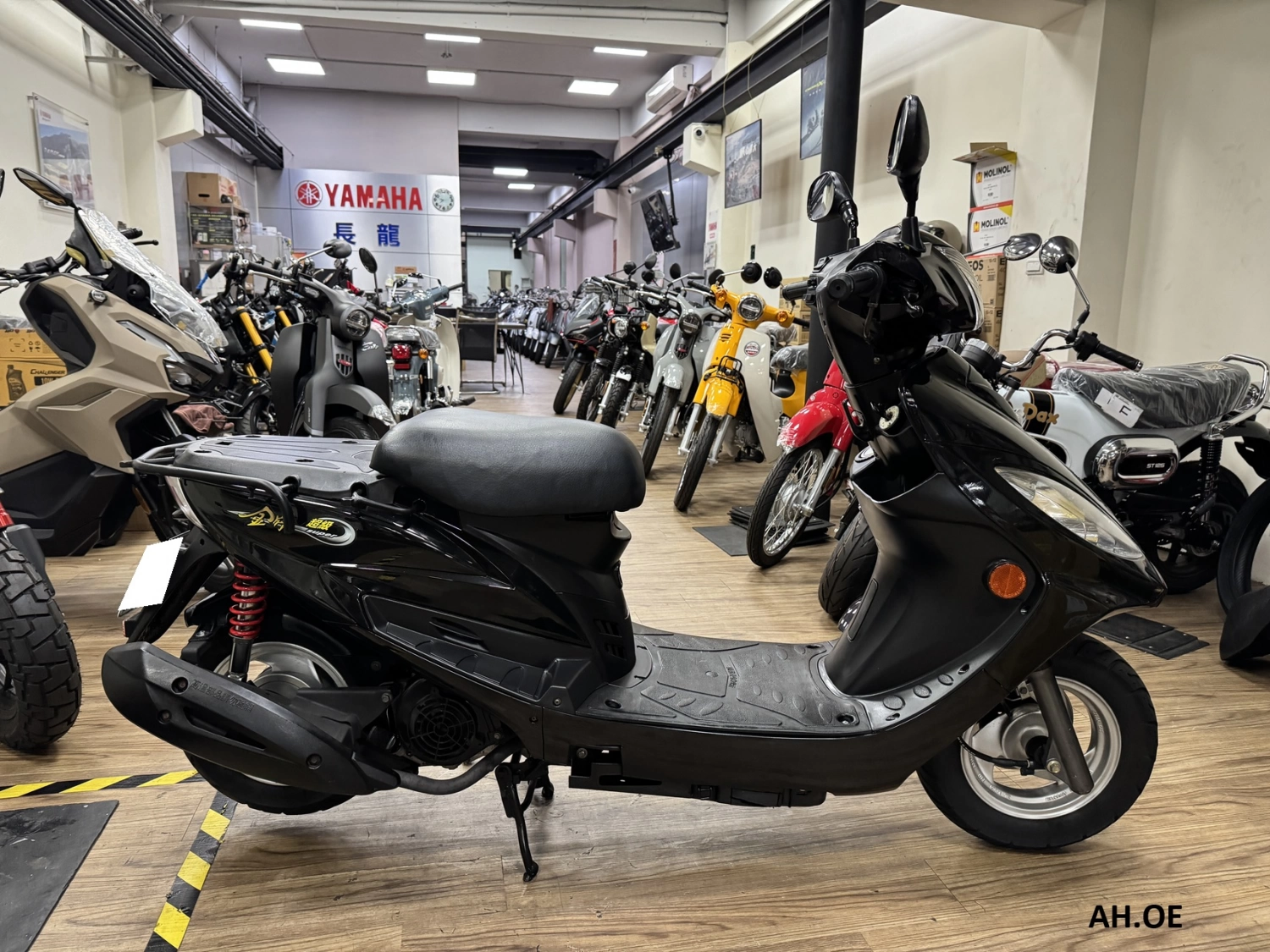 KYMCO/光陽 超級金牌150 2018款 車輛照片