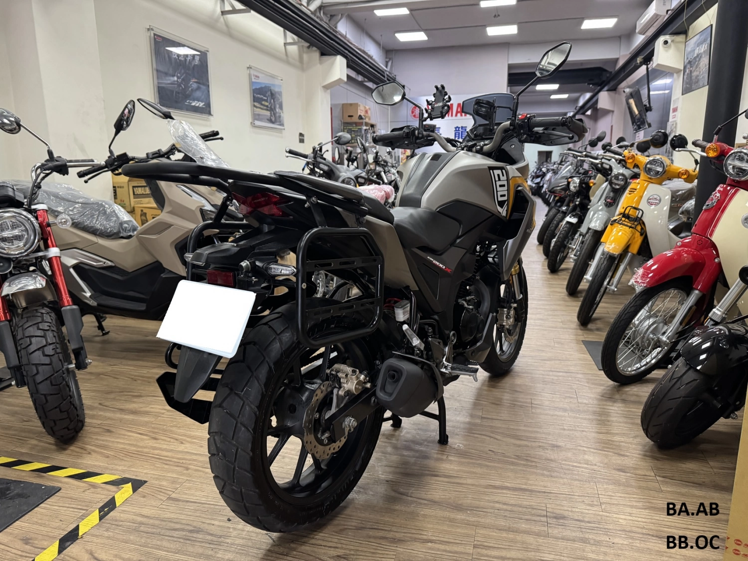 Honda/本田 CB200X 2021款 車輛照片