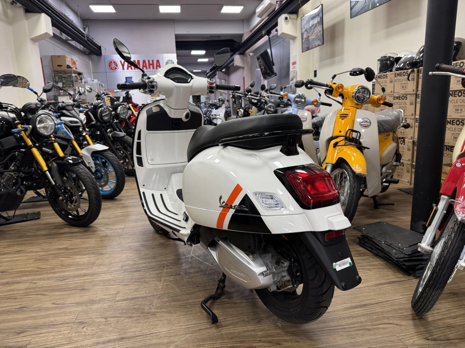 Vespa/偉士牌 GTS 300 Keyless 2023款 車輛照片