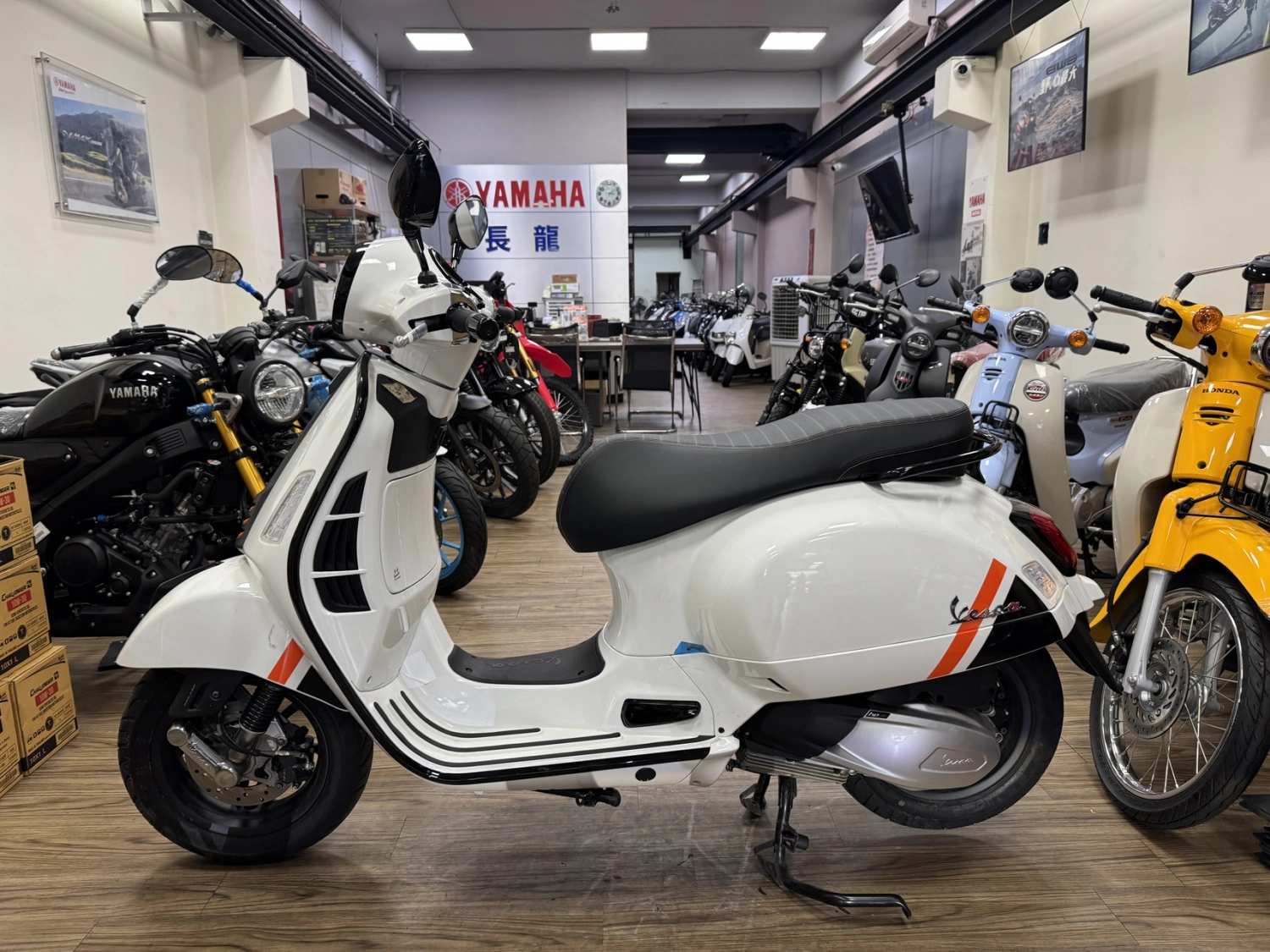 Vespa/偉士牌 GTS 300 Keyless 2023款 車輛照片