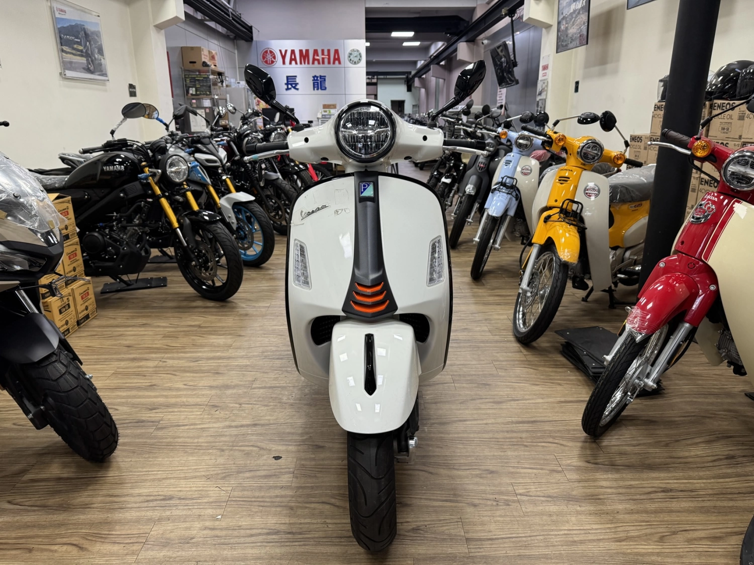 Vespa/偉士牌 GTS 300 Keyless 2023款 車輛照片