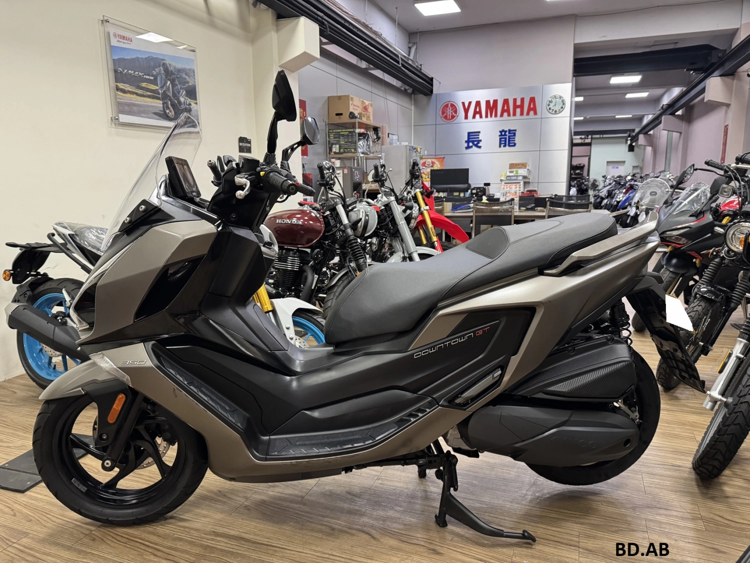 KYMCO/光陽 Downtown GT350 TCS 2024款 車輛照片
