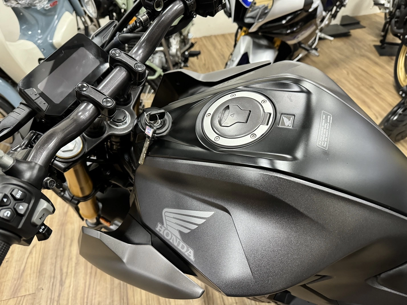 Honda/本田 CB300F 2022款 車輛照片